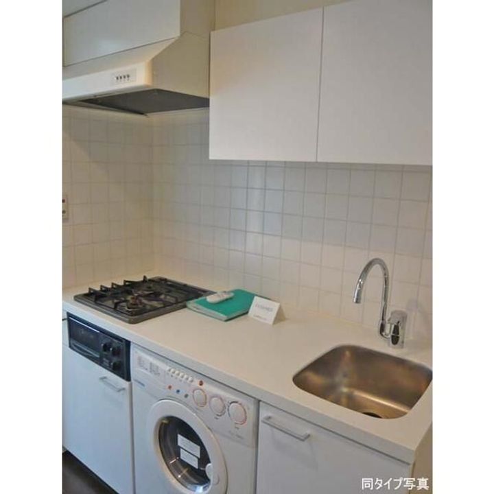 東京都世田谷区駒沢2(マンション)の賃貸物件のキッチン