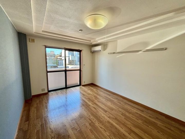 コーラル ガーデンの居間