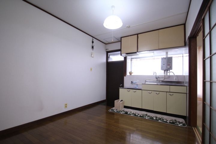 たつみ荘の居間