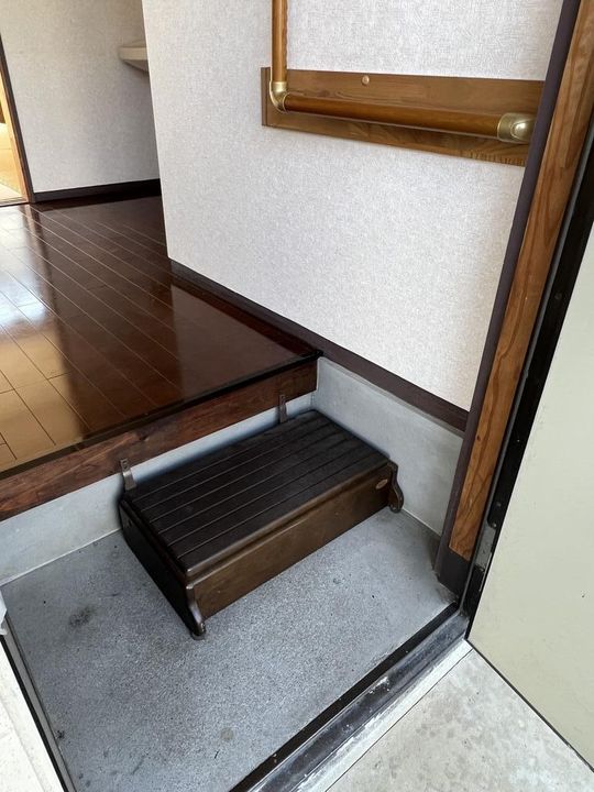 石坂ハイツの玄関