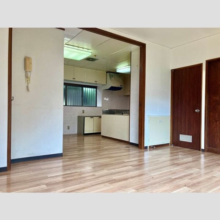 千葉県千葉市花見川区朝日ケ丘5(一戸建)の賃貸物件の居間