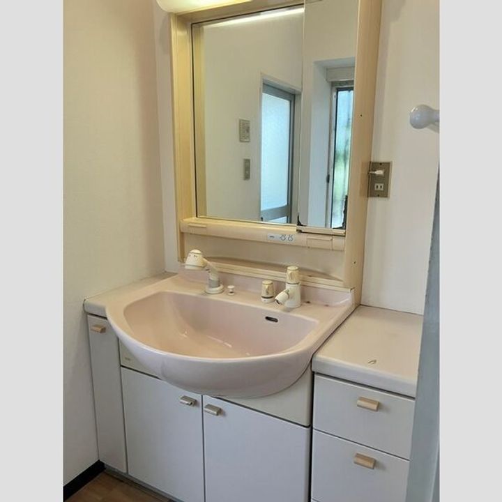 千葉県千葉市花見川区朝日ケ丘5(一戸建)の賃貸物件の内装