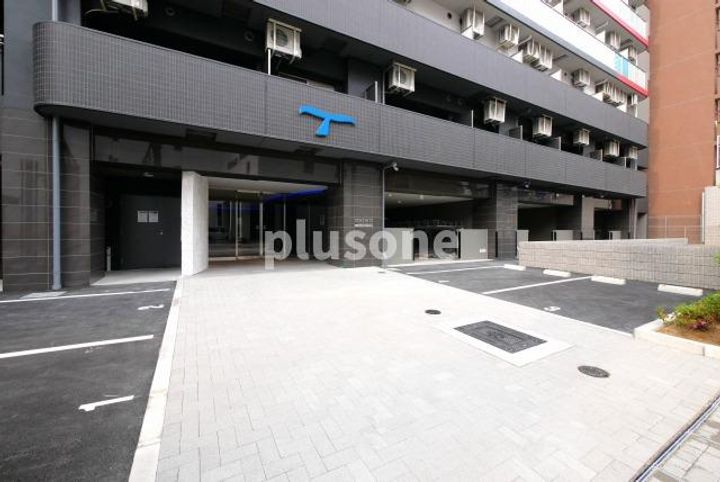 セレニテ難波グランデシュッドの地図