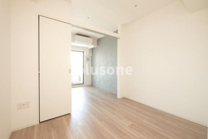 セレニテ難波グランデシュッドの居間