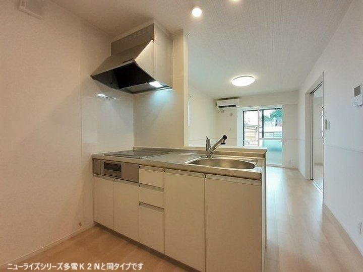 プラウド四屋 Iのキッチン