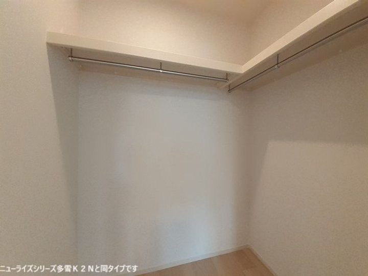 プラウド四屋 Iの内装