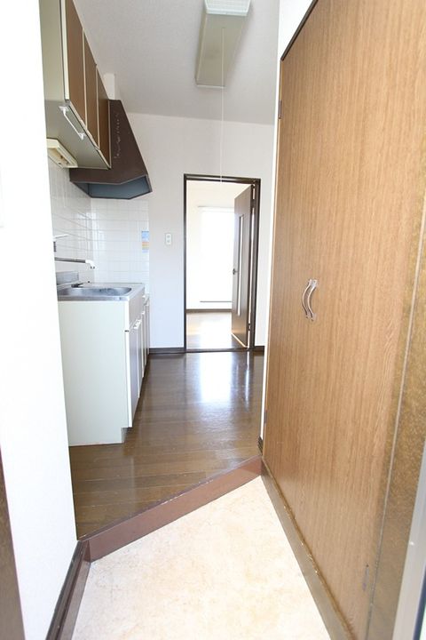 グリーンヒル台原の玄関