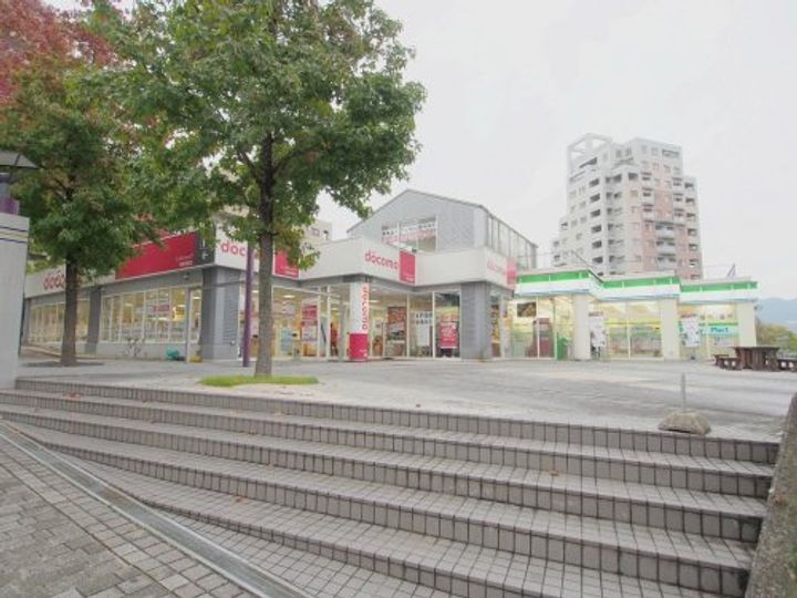 フォレストサイド5番館の周辺