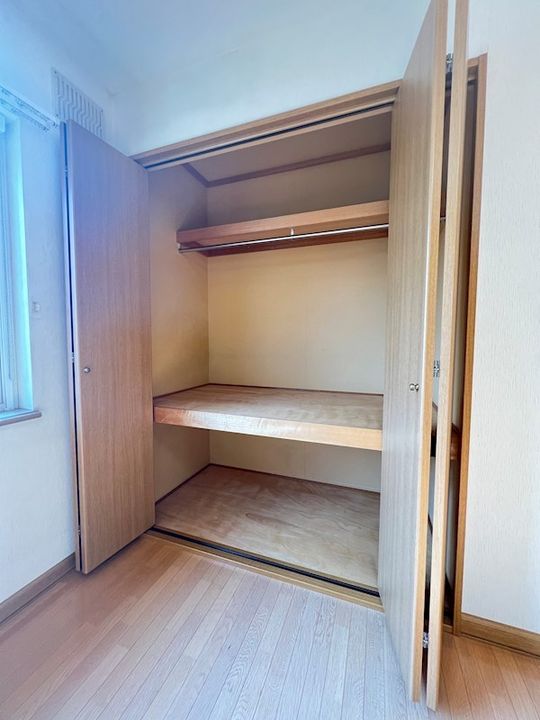 ハピネス東の内装