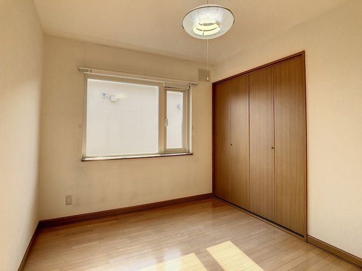 ハピネス東の内装