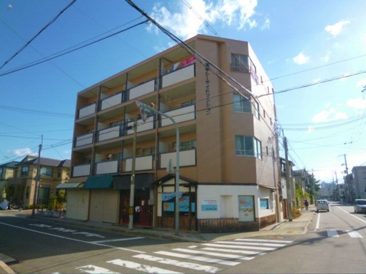 浜甲シーサイドマンションの外観