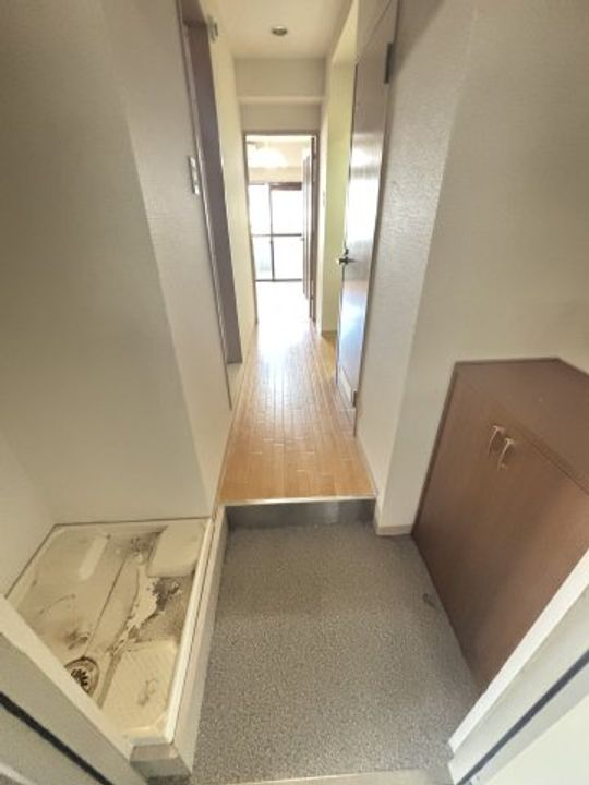 大阪府大阪市東淀川区下新庄4(マンション)の賃貸物件の玄関