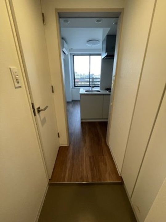 東京都中野区中央4(マンション)の賃貸物件の玄関