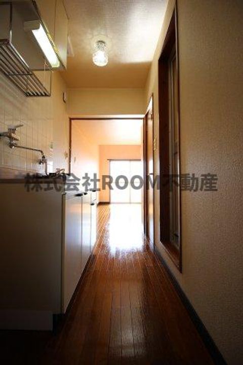 あいらんど花繰 Bの内装