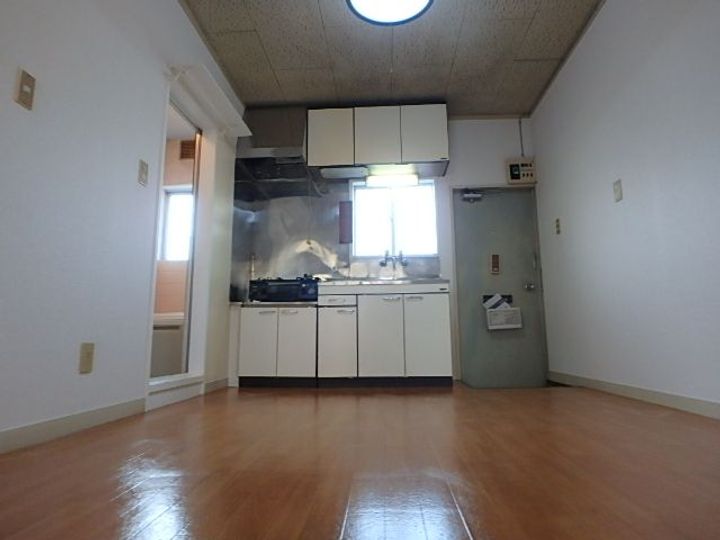 コーポ山田の居間