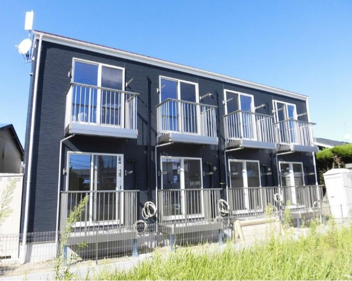 アスコット岩切駅前の外観