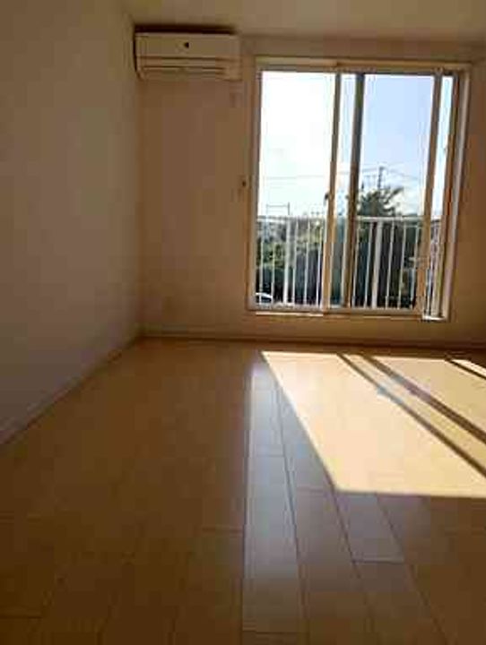 アスコット岩切駅前の居間