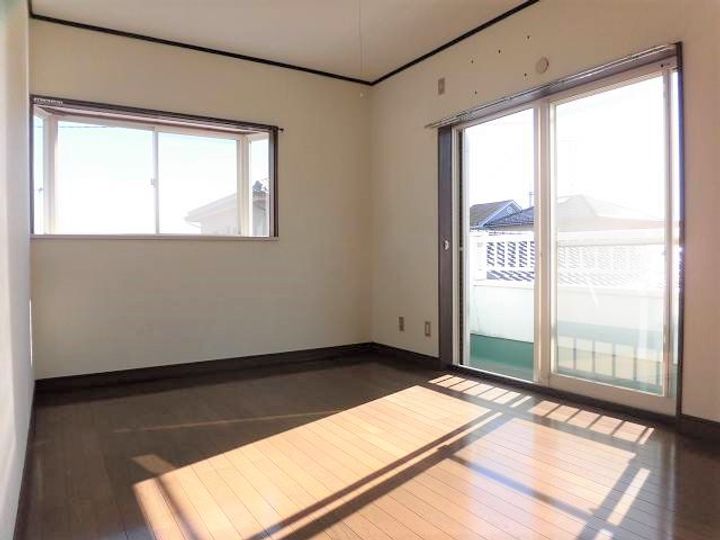 アーバン箕村102の居間