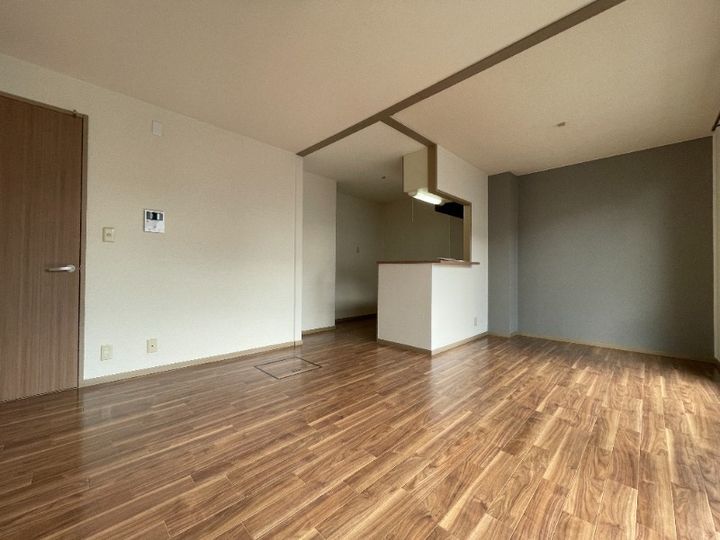 岡山県倉敷市中島(アパート)の賃貸物件の居間