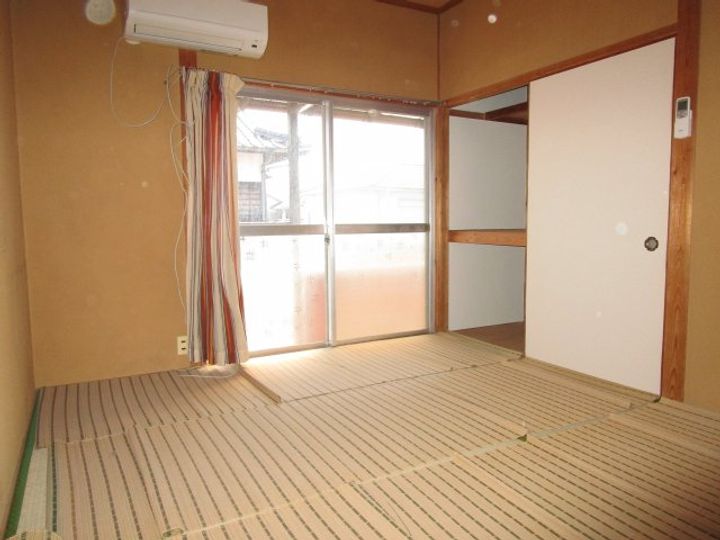 小杉アパートの居間