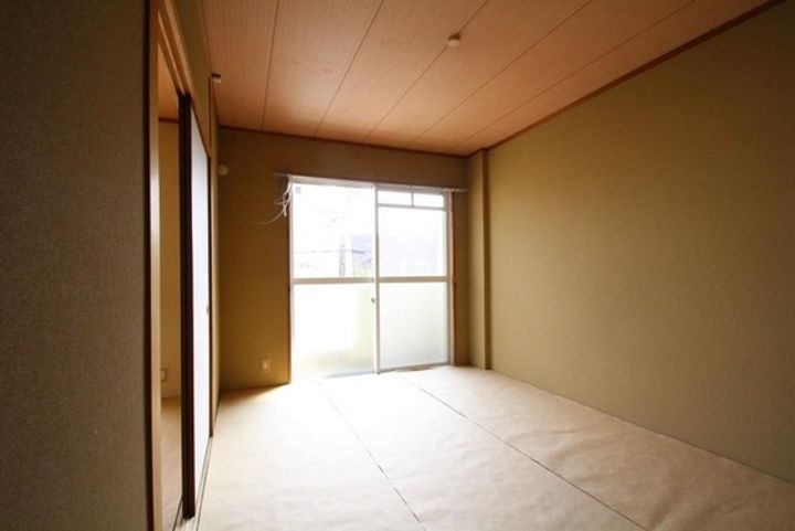 サクシード今の内装