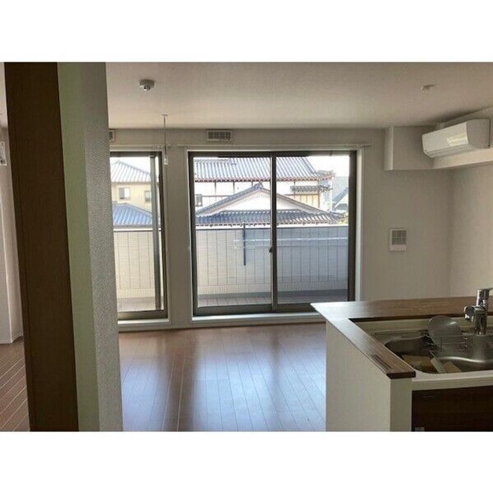 栃木県下野市医大前4(マンション)の賃貸物件の居間