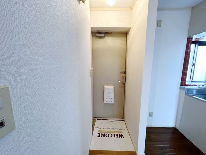 神奈川県横浜市戸塚区名瀬町(アパート)の賃貸物件の玄関