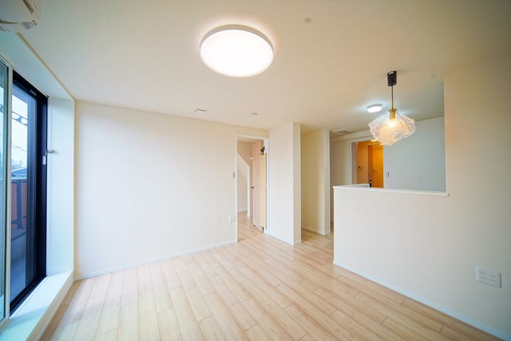 グランプレリュード 新築 ロフト付きの居間