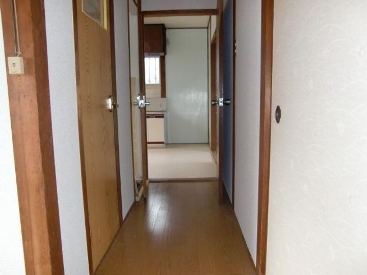 徳島県阿南市日開野町中居内(一戸建)の賃貸物件の玄関
