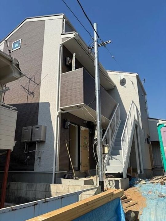 Crest 井土ヶ谷の外観