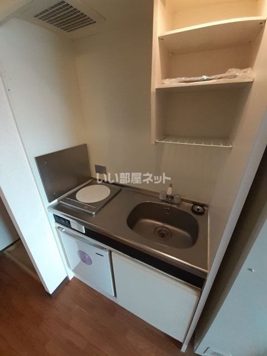 兵庫県明石市桜町(マンション)の賃貸物件のキッチン