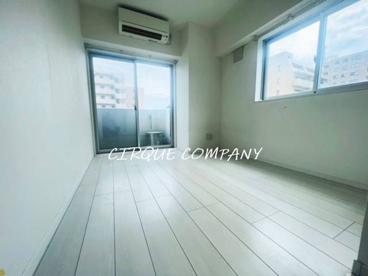 神奈川県横浜市南区南吉田町2(マンション)の賃貸物件の居間