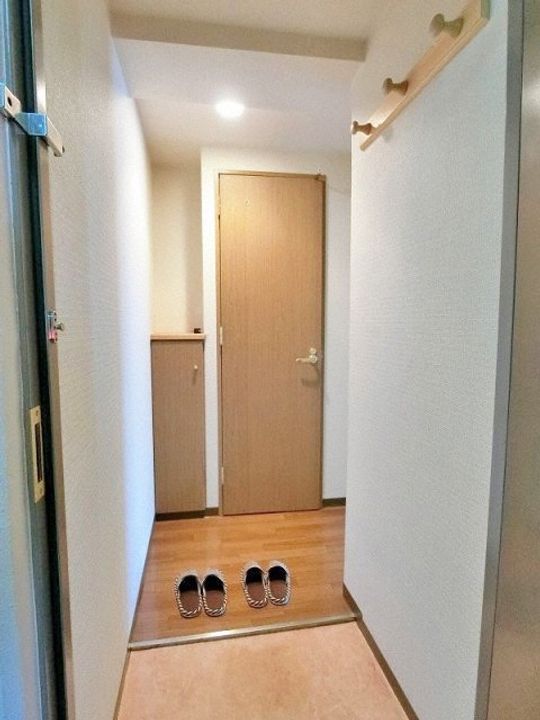 北海道札幌市豊平区月寒中央通8(マンション)の賃貸物件の玄関