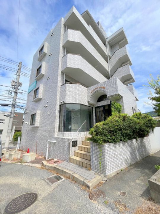 メルヘンマンション矢野東の外観