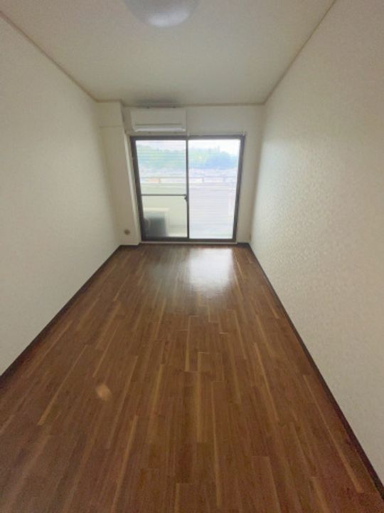 メルヘンマンション矢野東の居間