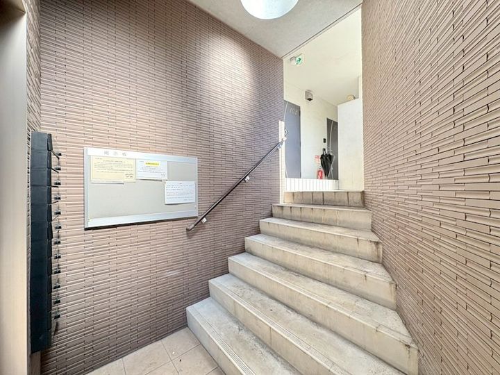 鹿児島県鹿児島市荒田2(マンション)の賃貸物件の外観