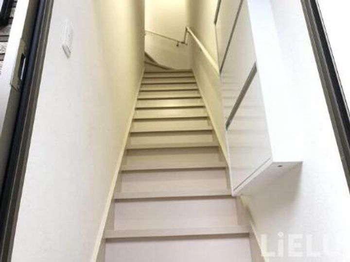 宮城県仙台市太白区八木山本町2(アパート)の賃貸物件の玄関