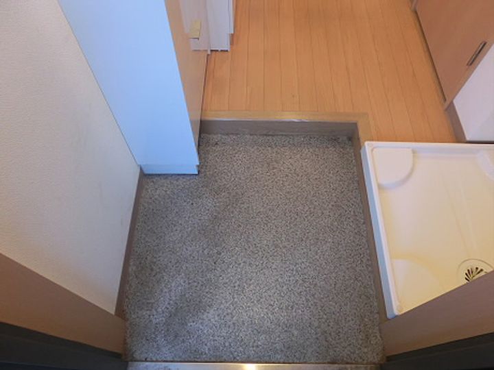 東京都調布市菊野台1(マンション)の賃貸物件の玄関