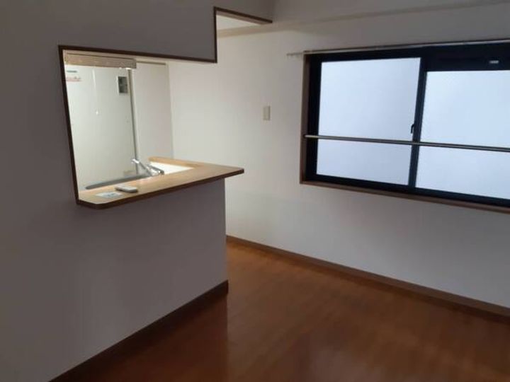 グランレブリー室町六角の居間