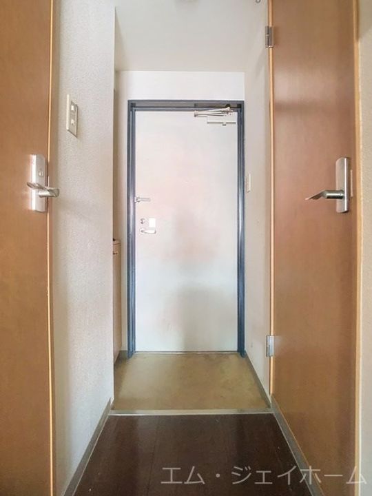 滋賀県大津市今堅田2(マンション)の賃貸物件の玄関