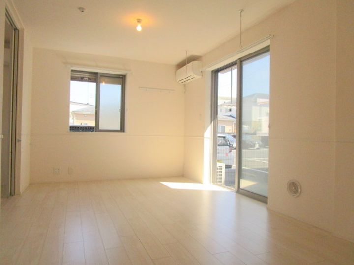 ブラン エ ノワールの居間