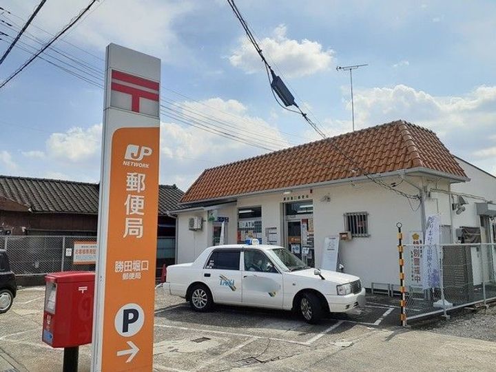 メゾン・ド・ラフレシールの周辺