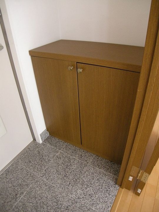 ルグラン靭本町の玄関