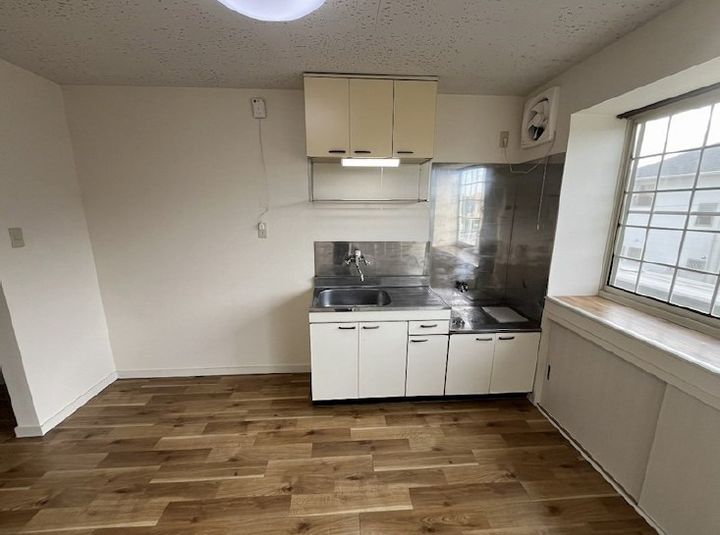 静岡県浜松市中央区瓜内町(アパート)の賃貸物件のキッチン