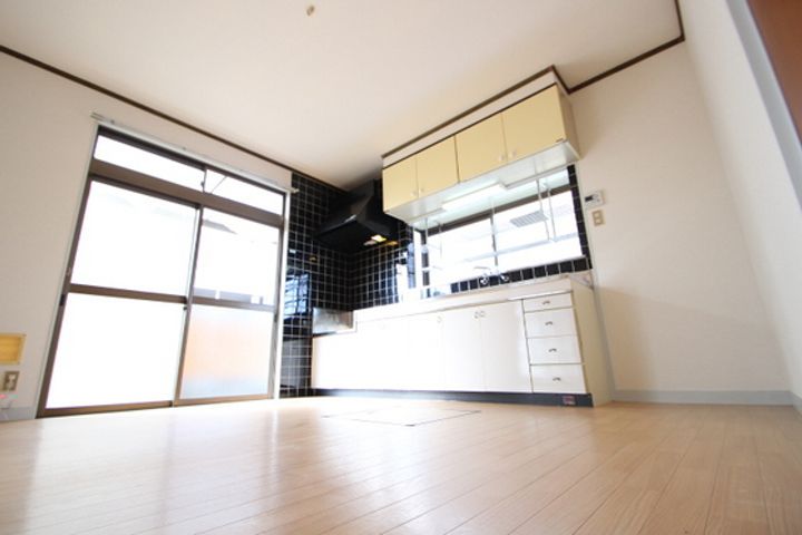 広島県広島市安佐南区東野2(一戸建)の賃貸物件の居間