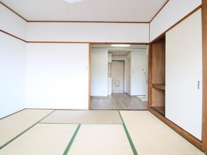 Yビル西原の内装