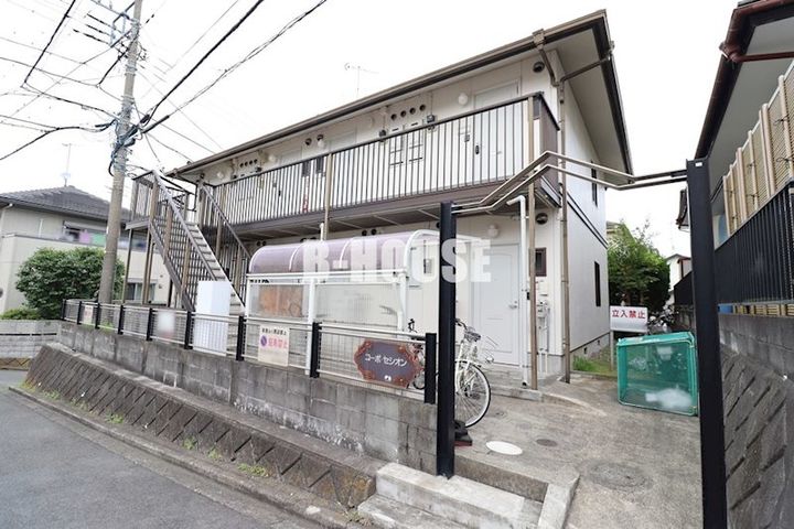 神奈川県平塚市真田4(アパート)の賃貸物件の外観