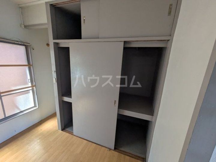 大島ビルの内装