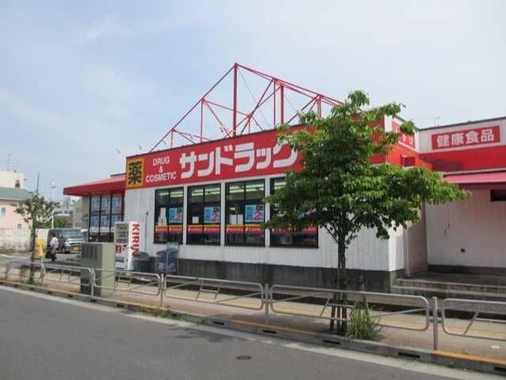 安藤ビルの周辺