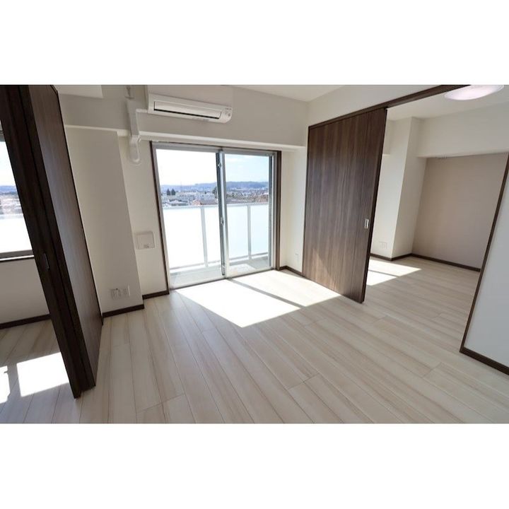 東京都府中市白糸台1(マンション)の賃貸物件の居間